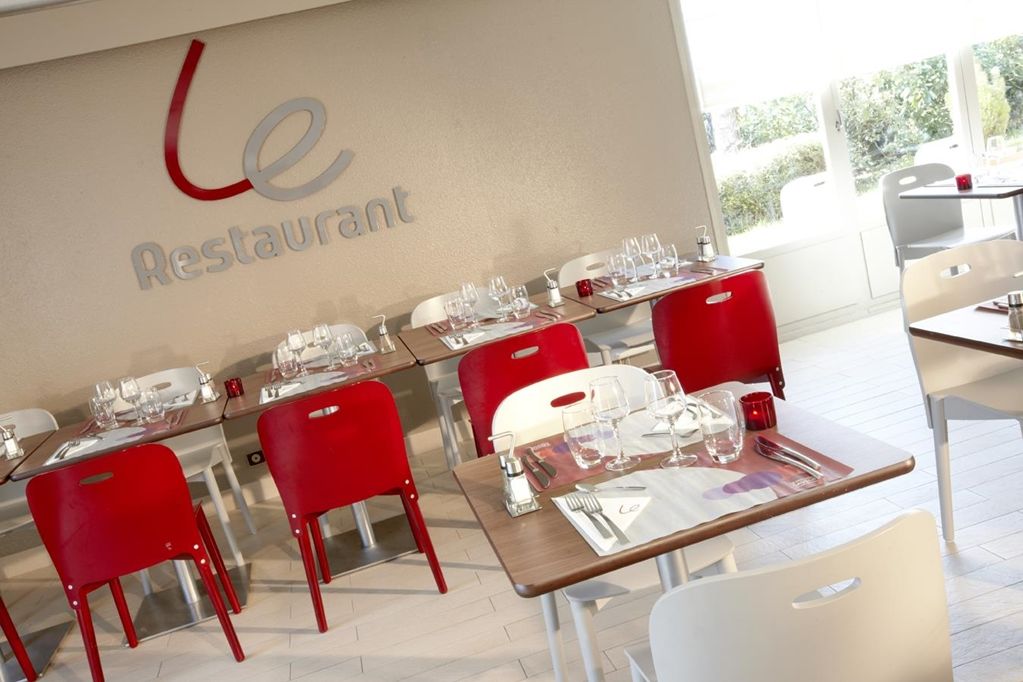 Campanile Rouen Nord - Mont-Saint-Aignan Hotel Restaurant photo